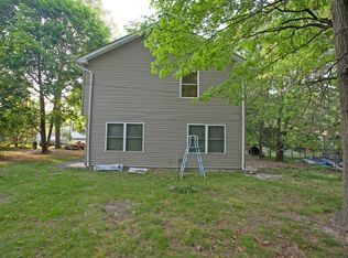 48 Champlin St, Ronkonkoma, NY 11779