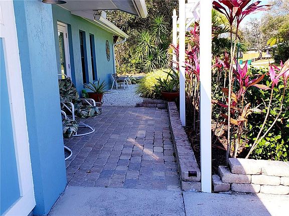 2nd image of 6121 Bixel Ln