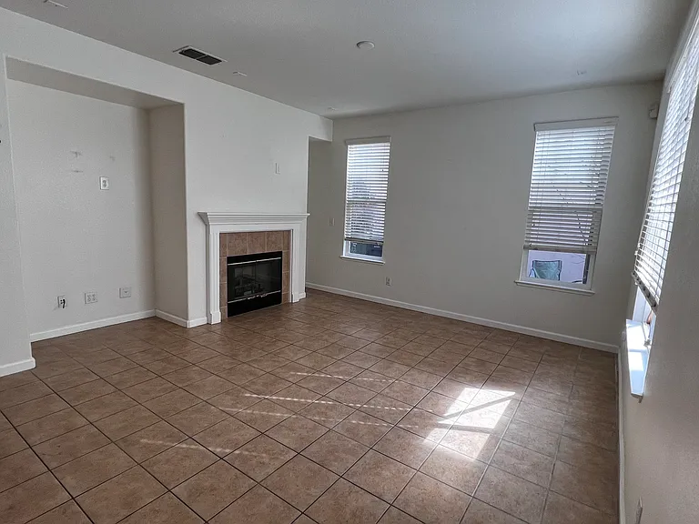48 W Brilloso Ln — Photo 6