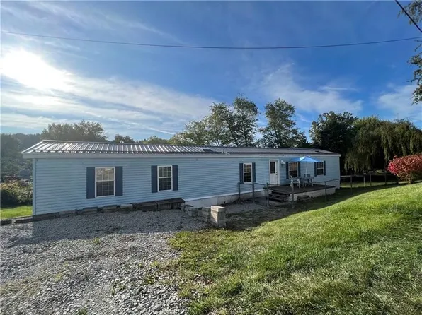 502 6th Ave, Sutersville, PA 15083
