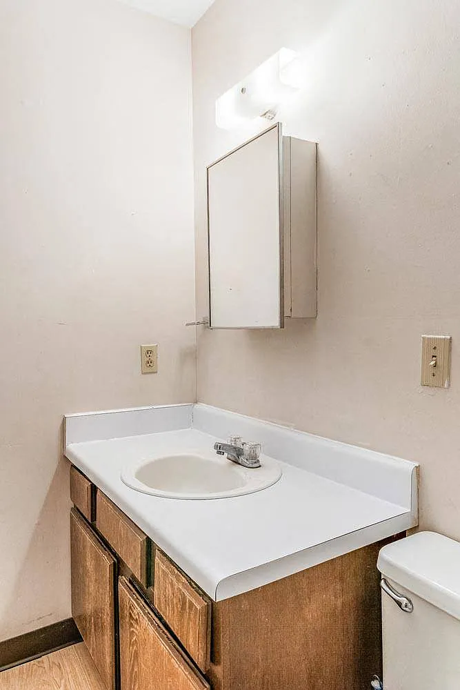 Walnut Street Apartments — Photo 2