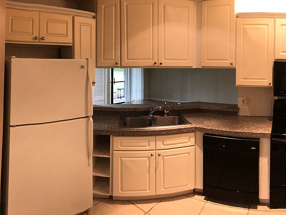 3rd image of 9 Via De Casas Sur APT 102
