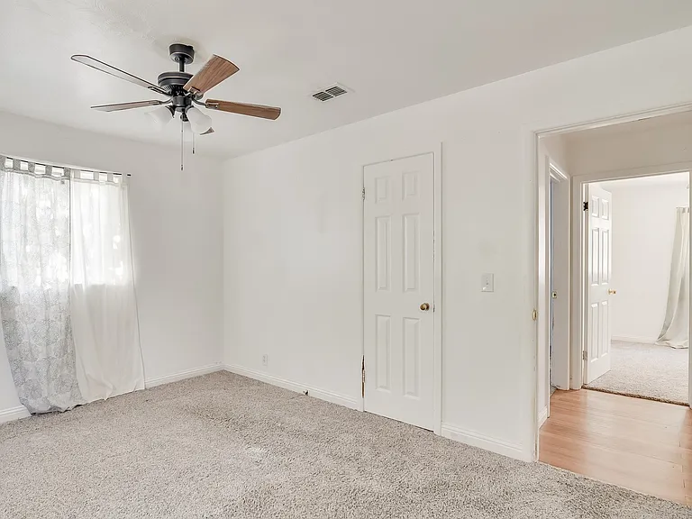 344 NW Renfro St — Photo 4