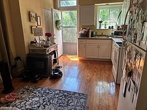 3rd image of 602 S Dallas Ave