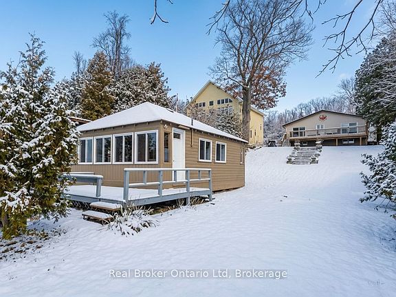 2nd image of 1948 Tiny Beaches Rd S