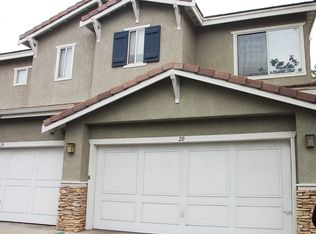 27032 Wolf Creek Trl UNIT 20, Santa Clarita, CA 91354