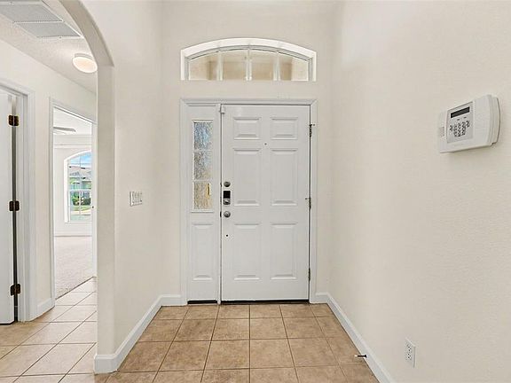 4th image of 131 Old Bridge Cir