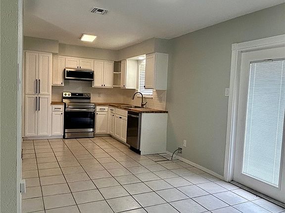 5th image of 5801 Woodhaven Dr