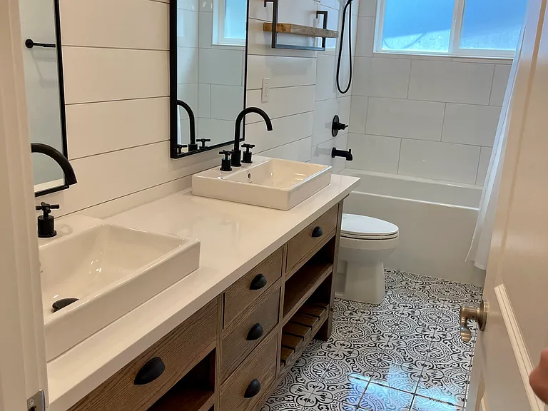 619 Lorren Way — Photo 4