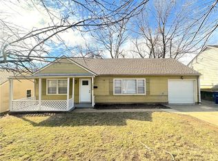 7510 Eaton St, Prairie Village, KS 66208