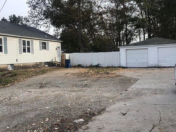 4th image of 5664 Division Ave S