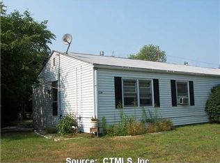 63 Elm Cors #A, Windsor Locks, CT 06096