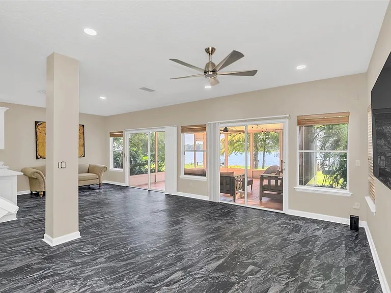 7221 Bay Club Way — Photo 15