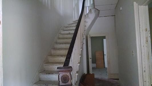 3rd image of 318 Amity Ave