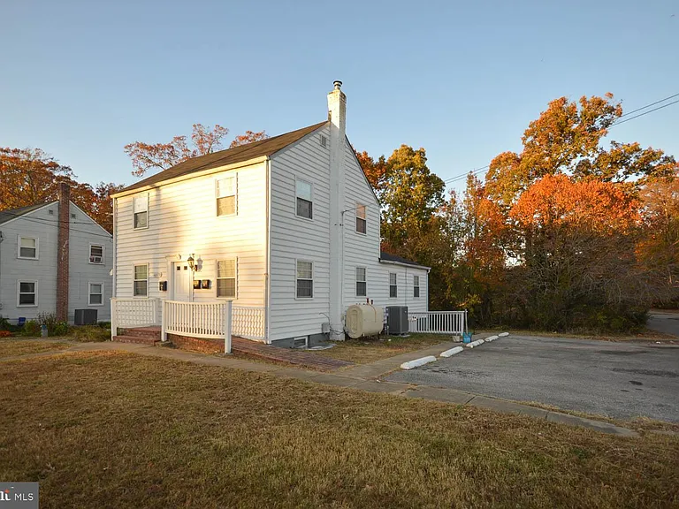 46670 Midway Dr #B — Photo 2