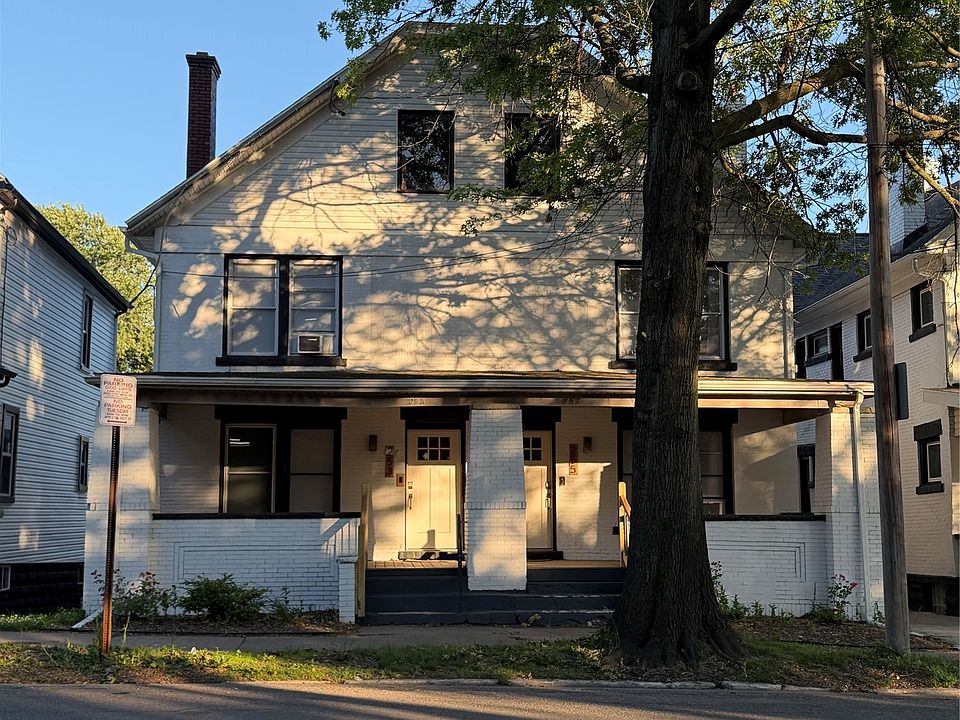 1st image of 253 W 26th St