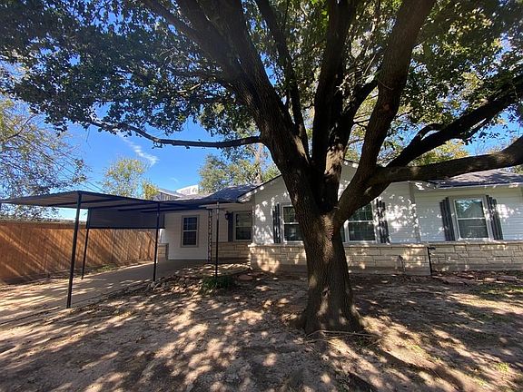 3rd image of 208 Westfield St