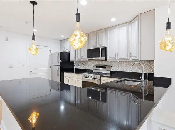 544 28th Street image 11 of 19