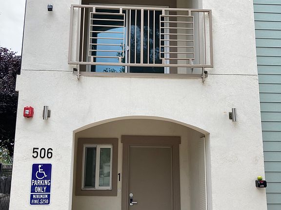 2nd image of 506-508 B St #5