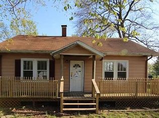 1003 W Main St, Dahlgren, IL 62828