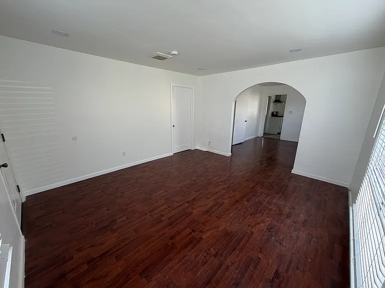 1136 N Sanborn Rd #10 — Photo 7