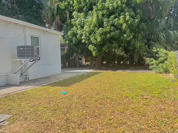 3rd image of 12906 NE 6th Ave