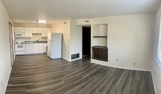 Kitchen to living room - 344 E 20th Ave