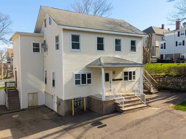 36 McClure Pl, Fall River, MA 02720