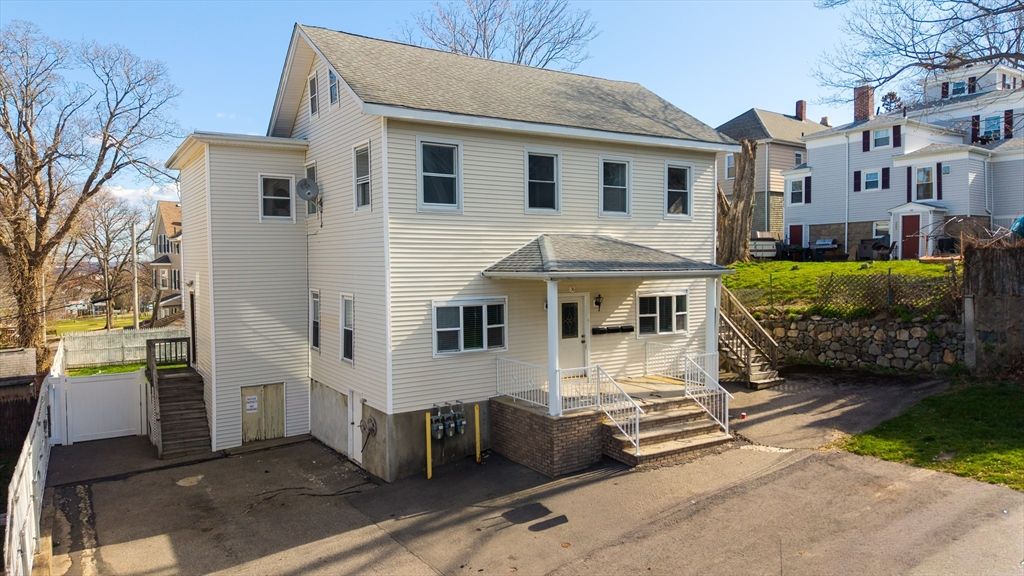 36 McClure Pl, Fall River, MA