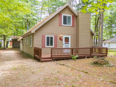 104 Wykoff Blvd, Houghton Lake, MI, 48629