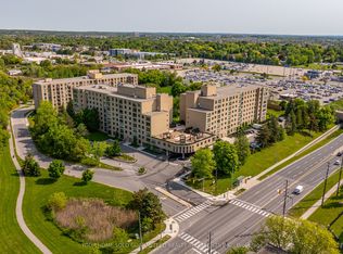 326 Major Mackenzie Dr E #511, Richmond Hill, ON L4C 8T4