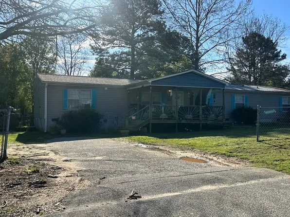 183 Rockwood Ln, Locust Grove, GA 30248