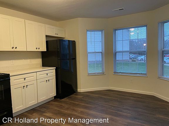 2nd image of 208 Erin Lee St #11739979