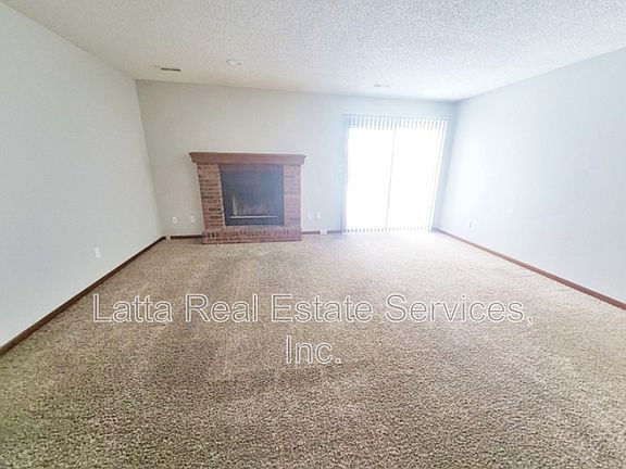 4th image of 18810 E Manor Dr