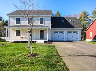 110 Forest Glen Ln, Topsham, ME 04086