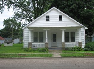 125 North Blaine Street, Greenview, IL 62642