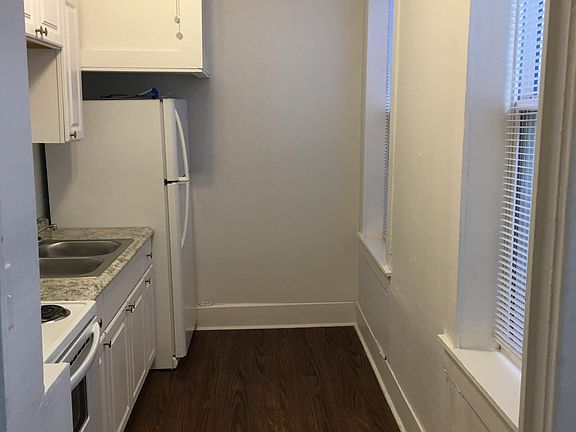 3rd image of 310 W Bolton St APT E2