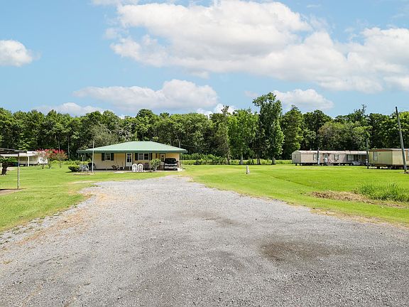 2nd image of 3015 Choctaw Rd
