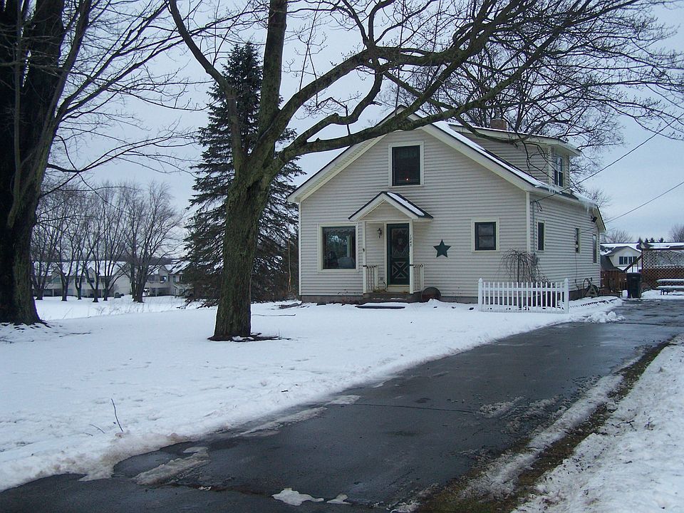 1st image of 1245 Parsons St