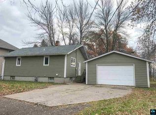 102 E Prescott St, Duluth, MN 55808