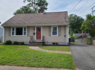 132 Garland St, Springfield, MA 01118