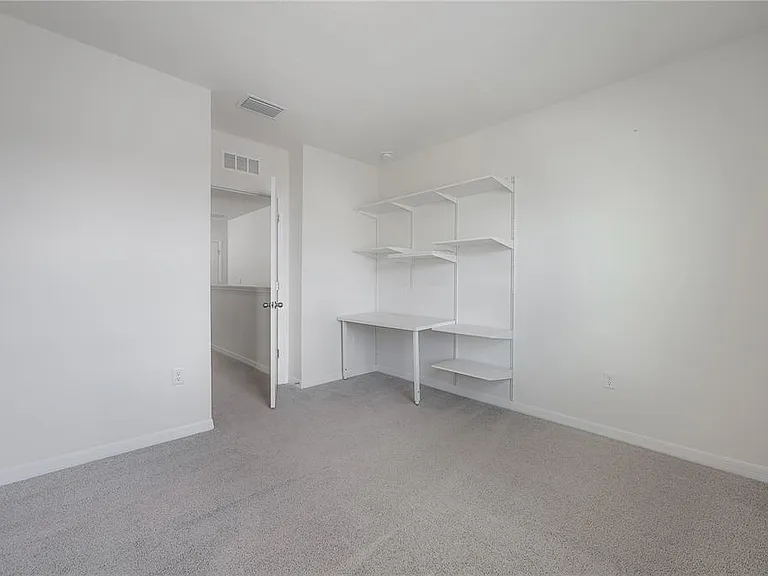 16701 Maude Dr — Photo 37