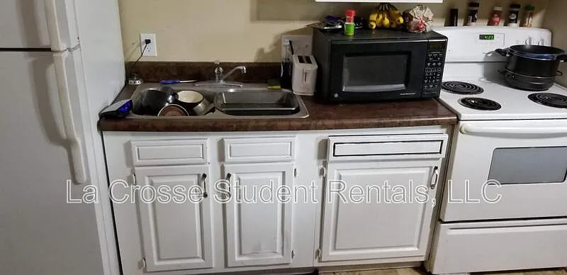 2 bed, 1.0 bath, 952 sqft, $995 — Photo 4