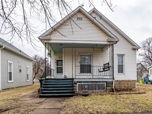 451 4th St, Illiopolis, IL 62539