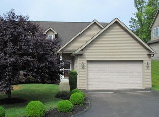 107 Summit Dr, Beckley, WV 25801