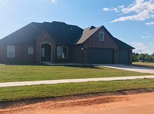 12858 Meadow Ridge Dr, Shawnee, OK 74804