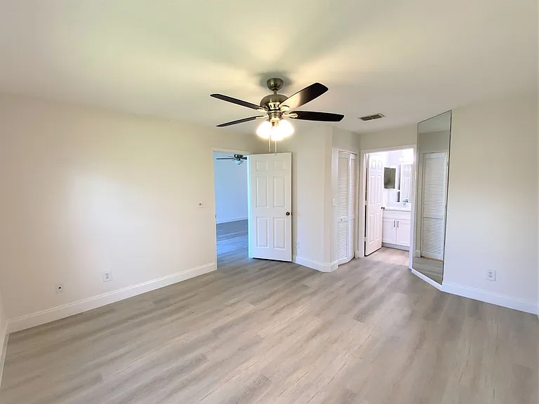 776 Landover Cir #203 — Photo 8