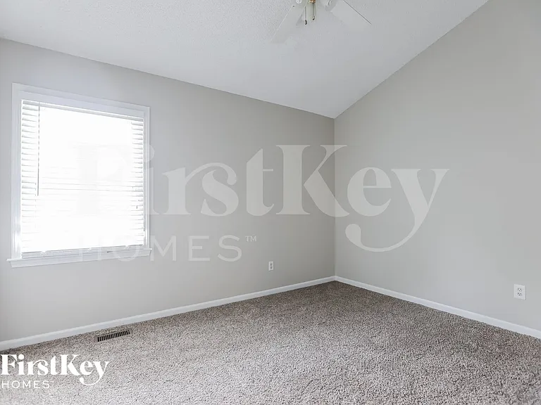 15117 W 131st St — Photo 12