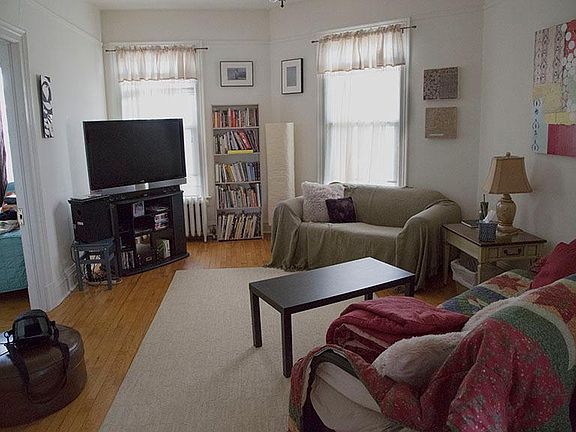 5th image of 2645 N Newhall St #3