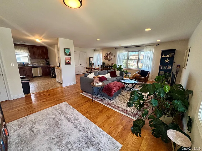 189 Jefferson Ave #2 — Photo 9